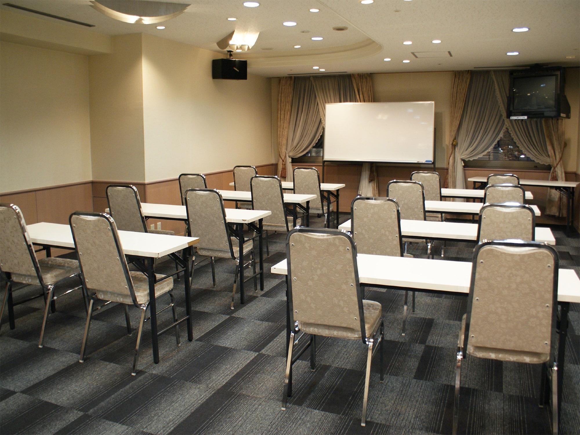 Hotel Livemax Sapporo Nakajima Park Grande סאפורו מראה חיצוני תמונה