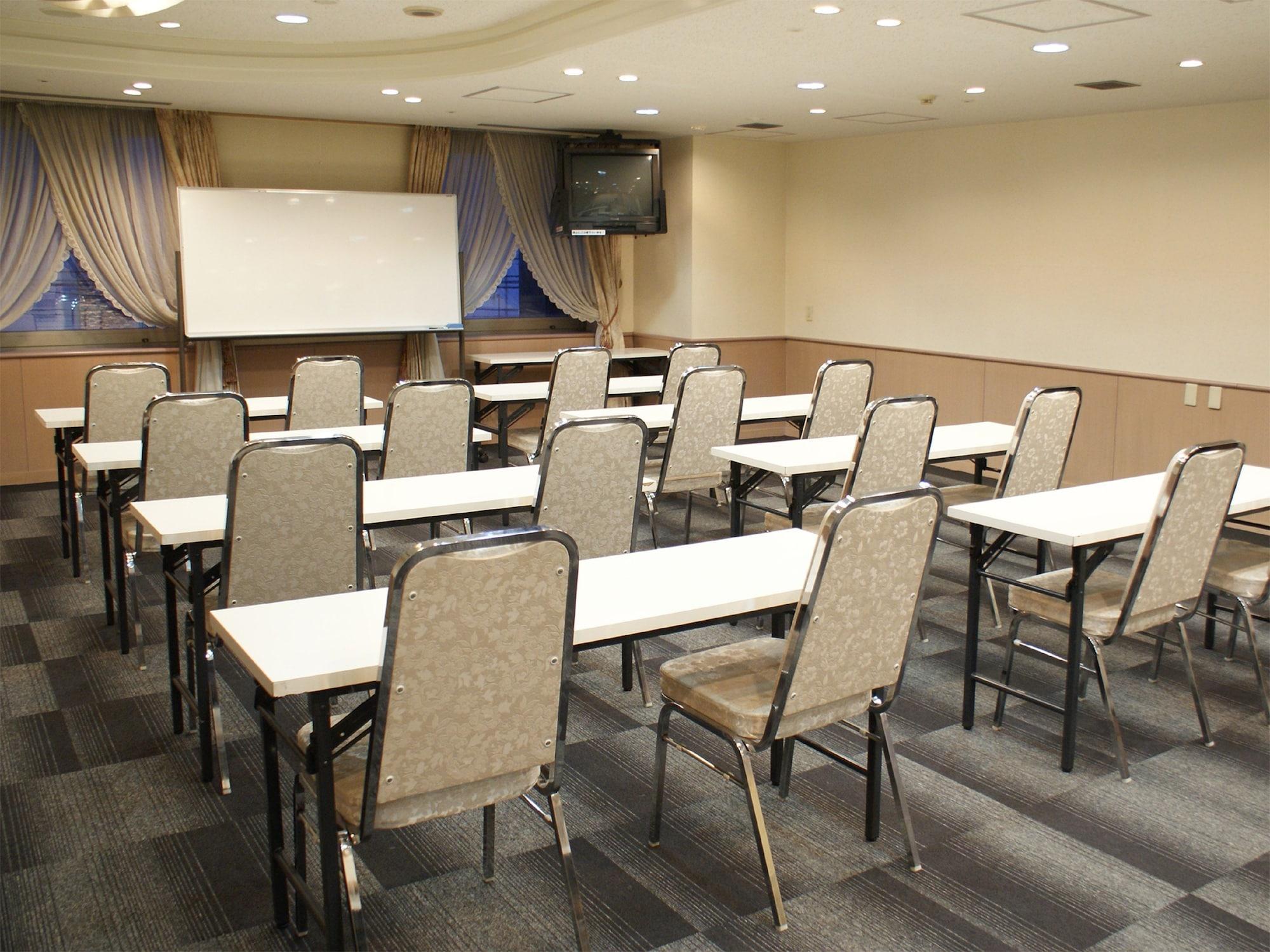 Hotel Livemax Sapporo Nakajima Park Grande סאפורו מראה חיצוני תמונה